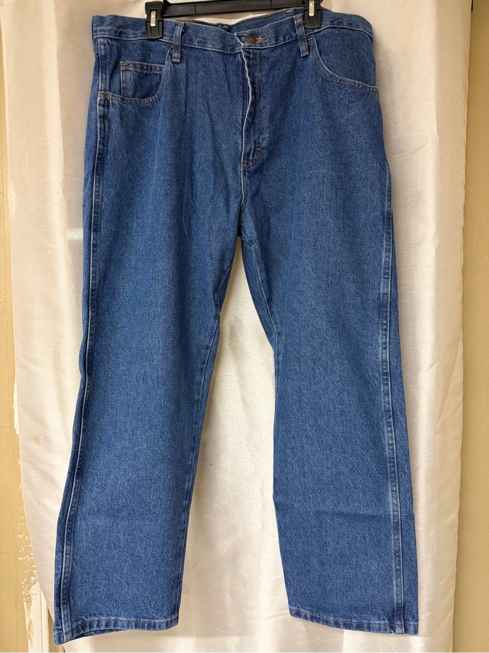 NWT Rustler Men's Relaxed Straight-Leg Jeans in Blue Denim